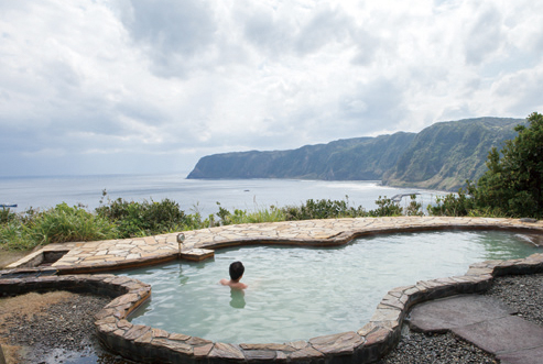 八丈富士　絶景の露天風呂「みはらしの湯」